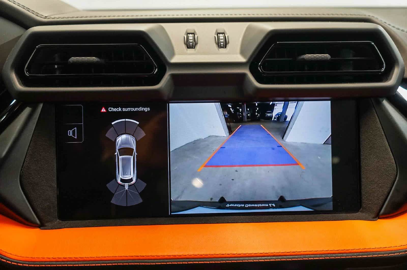 Used 2025 Lamborghini Urus SE AWD/4WD image 31