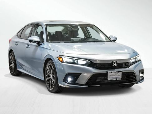Used 2023 Honda Civic Touring image 6