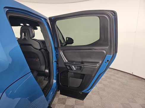 Used 2024 Rivian R1T Adventure AWD/4WD image 19