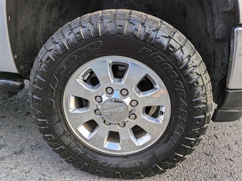 Used 2012 GMC Sierra 2500 SLT w/ SLT Convenience Package image 12