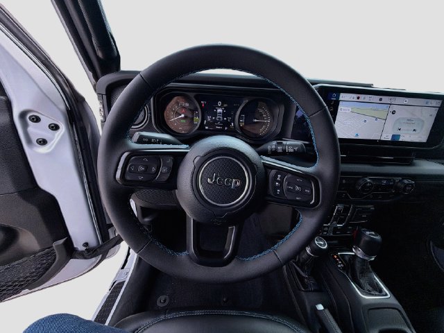 Used 2024 Jeep Wrangler Unlimited Rubicon 4xe AWD/4WD image 23