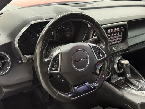 Used 2018 Chevrolet Camaro LT w/ Technology Package RWD image 33