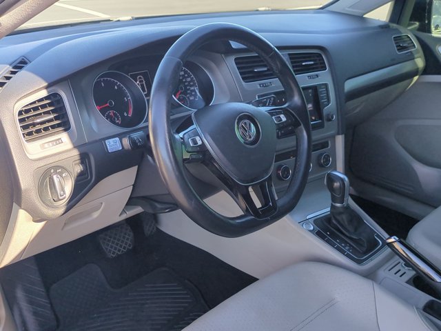 Used 2015 Volkswagen Golf TDI S FWD image 10