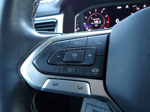 Used 2022 Volkswagen Atlas Cross Sport SE image 14