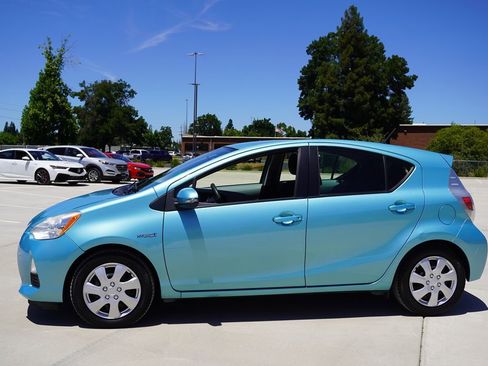 Used 2013 Toyota Prius C Two FWD image 3