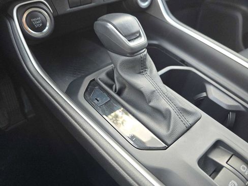 Certified 2025 Toyota Grand Highlander FWD image 32