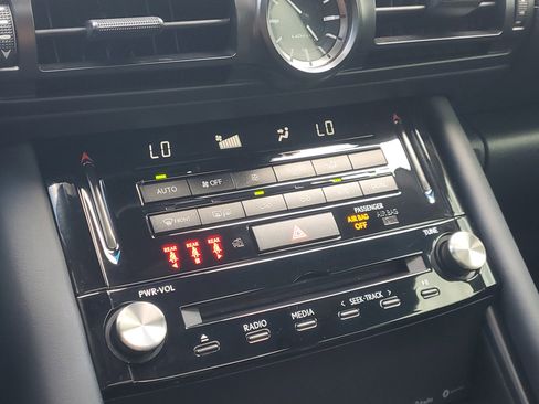 Used 2025 Lexus IS 300 w/ Comfort Package RWD image 32