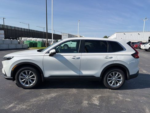 Used 2024 Honda CR-V EX-L image 3