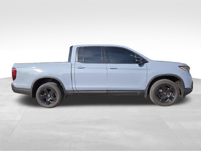 Used 2025 Honda Ridgeline Black Edition image 15