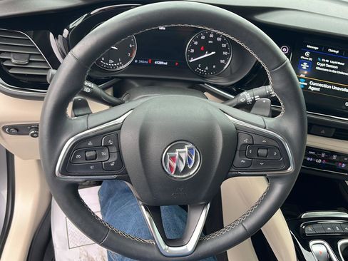 Used 2022 Buick Envision Avenir w/ Technology Package II FWD image 10
