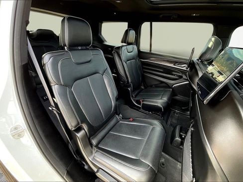 Used 2023 Jeep Grand Cherokee L Overland w/ Rear Seat Video Group I image 29