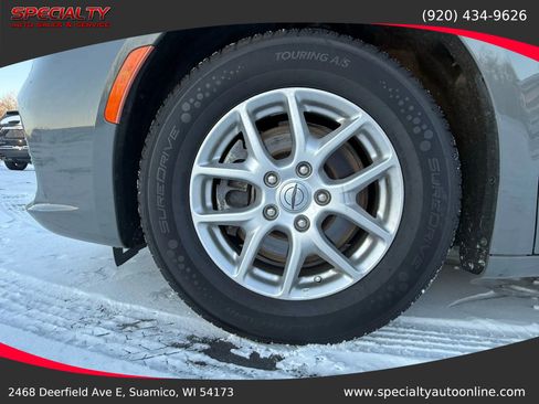 Used 2022 Chrysler Pacifica Touring-L image 43