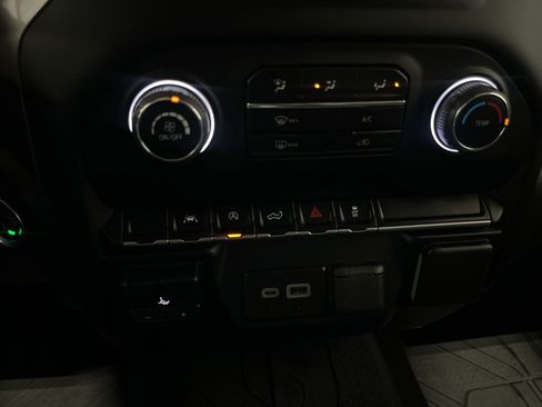 Certified 2024 Chevrolet Silverado 1500 Custom w/ LPO, Dark Essentials Package AWD/4WD image 18