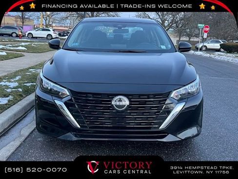 Used 2025 Nissan Sentra SV image 2