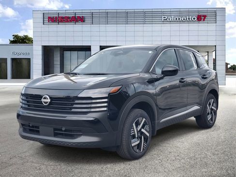 New 2026 Nissan Kicks SV w/ Charging Package image 3