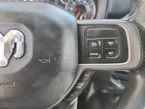 Used 2019 RAM 5500 Tradesman w/ Chrome Appearance Group image 18