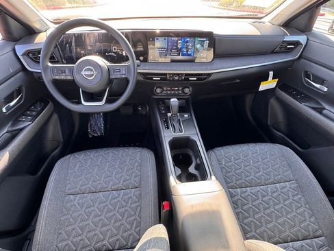 New 2026 Nissan Kicks SV image 12