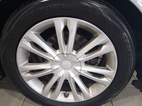 Used 2012 Hyundai Genesis 5.0 RWD image 9
