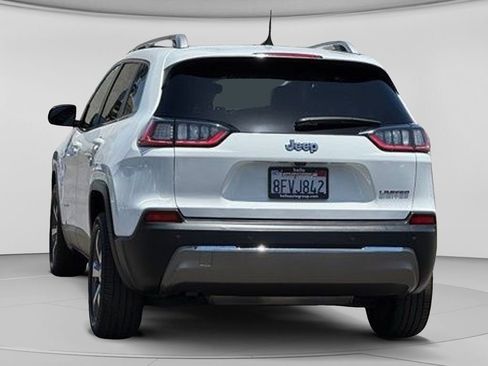 Used 2019 Jeep Cherokee Limited FWD image 32