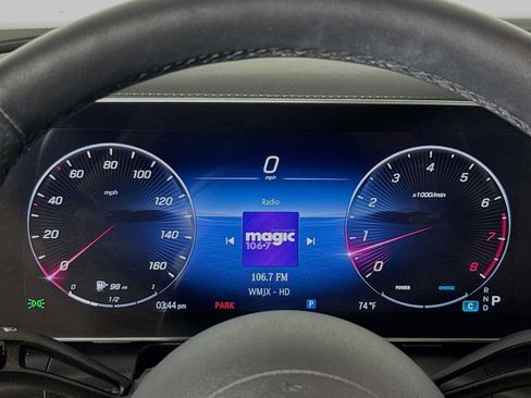 Used 2023 Mercedes-Benz GLC 300 4MATIC image 13