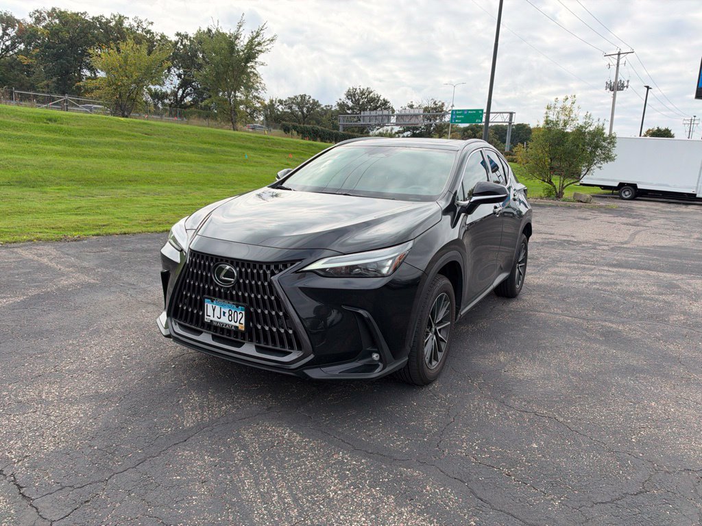 Used 2024 Lexus NX 350 AWD w/ Vision Package image 6