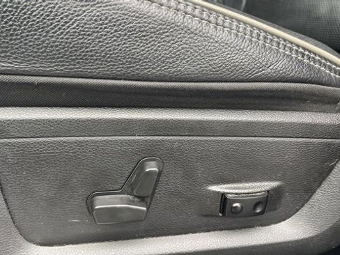 Used 2022 RAM 3500 Limited image 13