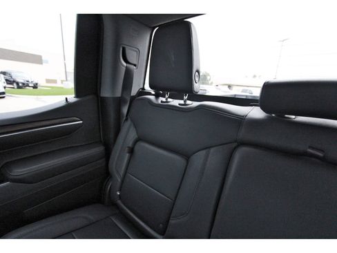 Used 2022 GMC Sierra 1500 SLT w/ SLT Convenience Package image 14