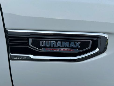 Used 2023 GMC Sierra 1500 Denali w/ Denali Reserve Package AWD/4WD image 4
