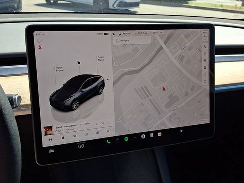 Used 2023 Tesla Model Y Long Range AWD/4WD image 19