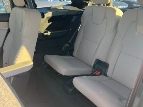New 2026 Volvo XC90 B6 Plus image 28