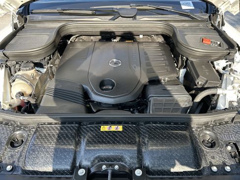 Certified 2024 Mercedes-Benz GLS 450 4MATIC image 57
