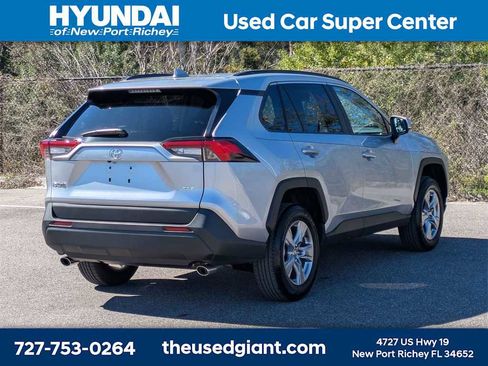 Used 2025 Toyota RAV4 XLE image 5