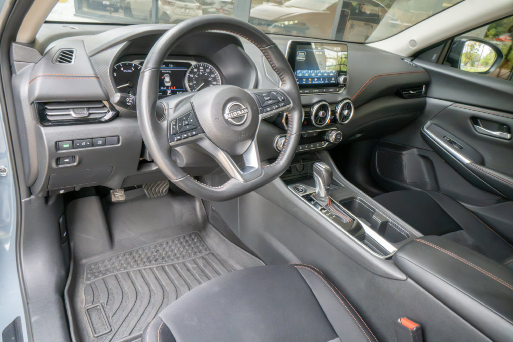 Used 2024 Nissan Sentra SR FWD image 9
