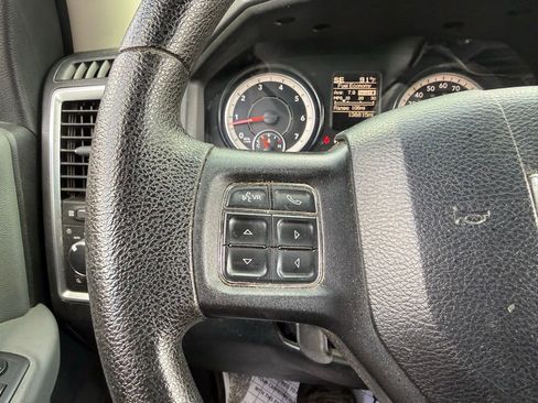 Used 2016 RAM 2500 SLT image 13