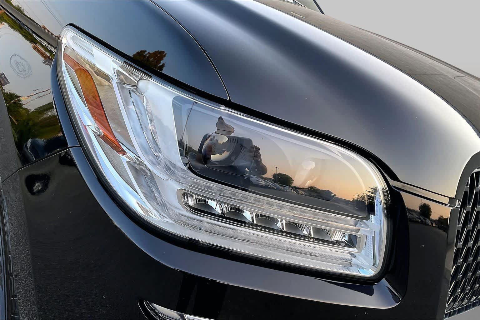 Used 2021 Lincoln Navigator L Reserve AWD/4WD image 26
