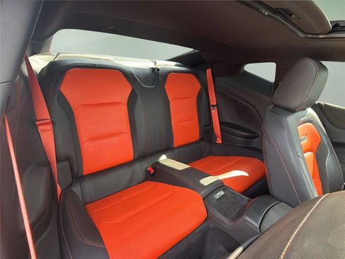 Used 2018 Chevrolet Camaro SS w/ Hot Wheels Edition RWD image 31