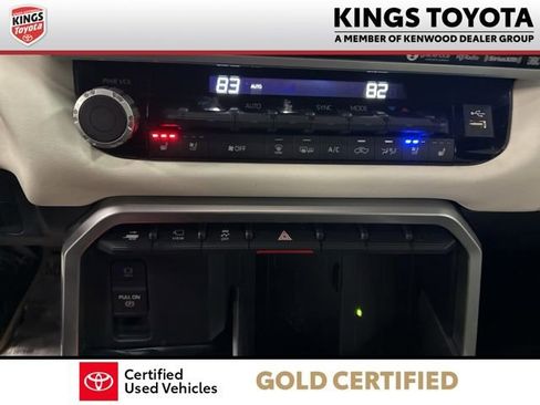 Used 2022 Toyota Tundra Capstone AWD/4WD image 19