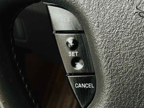Used 2002 Ford Thunderbird RWD image 28