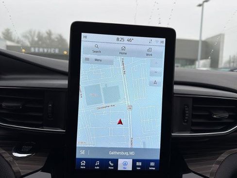 Certified 2023 Ford Explorer Limited w/ Limited Technology Package image 5