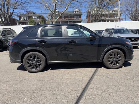 Used 2025 Honda HR-V Sport image 8