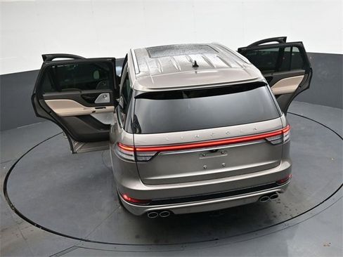 Used 2021 Lincoln Aviator Grand Touring w/ Equipment Group 301A image 35
