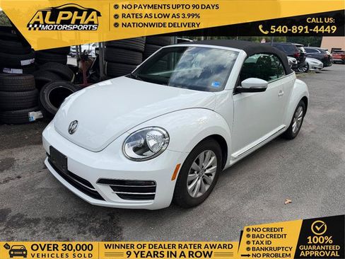 Used 2018 Volkswagen Beetle 2.0T FWD image 1