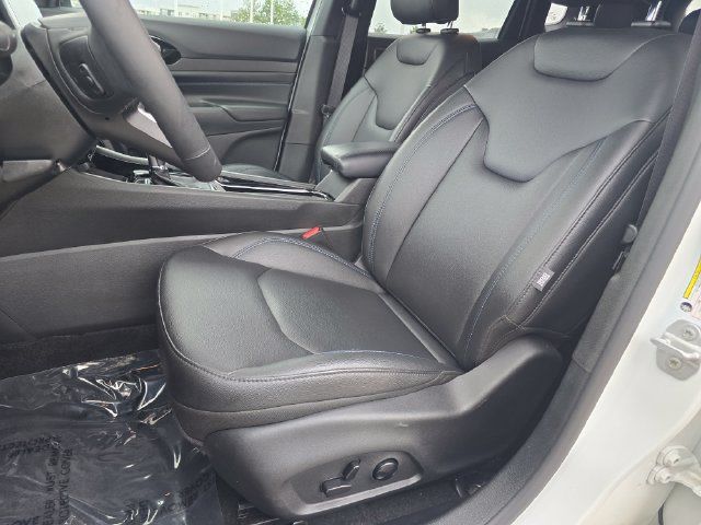 Used 2025 Jeep Compass Limited w/ High Altitude Package AWD/4WD image 5