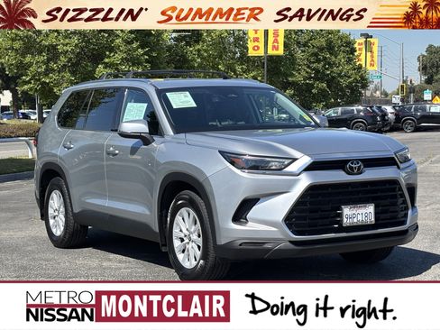 Used 2024 Toyota Grand Highlander AWD image 1