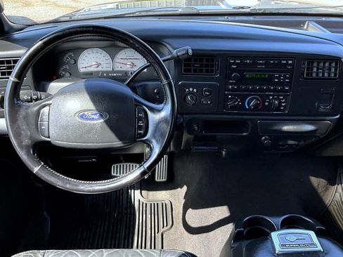 Used 2004 Ford F250 Harley-Davidson AWD/4WD image 12