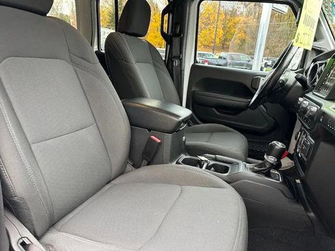 Certified 2022 Jeep Wrangler Unlimited Sport image 24