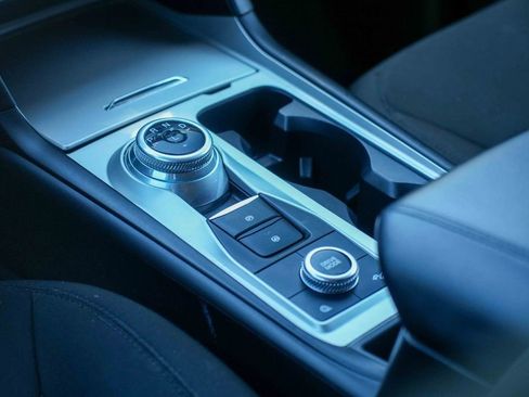 Certified 2023 Ford Explorer XLT AWD/4WD image 28
