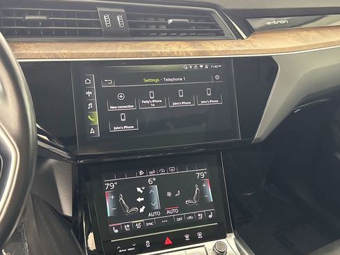 Used 2020 Audi e-tron Premium Plus image 15