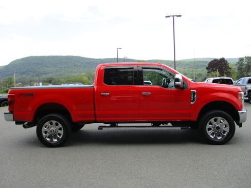 Used 2018 Ford F250 Lariat w/ Lariat Ultimate Package AWD/4WD image 4