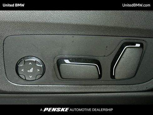 Used 2025 BMW X4 xDrive30i image 4